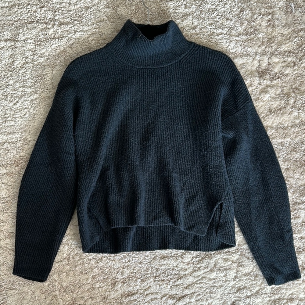 Abercrombie & Fitch Knit Turtleneck Sweater